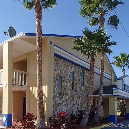 Rodeway Inn Leesburg Chain Of Lakes Exterior photo
