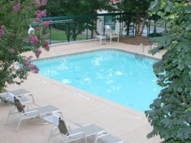 Rodeway Inn Leesburg Chain Of Lakes Exterior photo